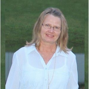 Meet your Posher, Dee